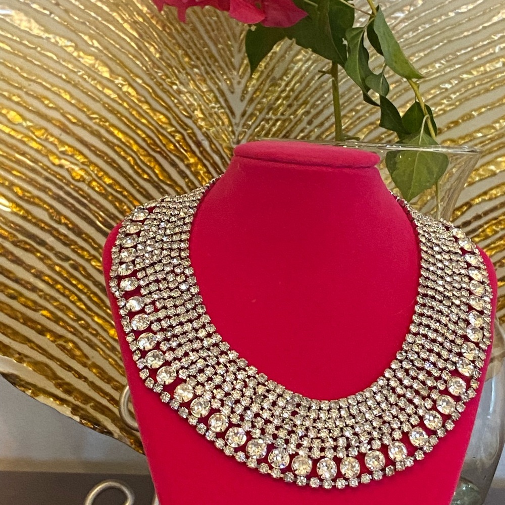 Elegant Silver Crystal Necklace
